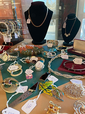 Friends Jewelry Auction from November 1 to 30    